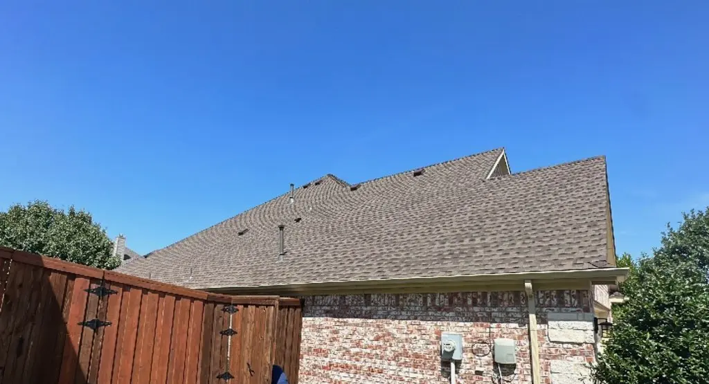 Completed roof replacement project in Lovejoy